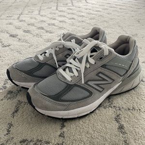 New balance shoes